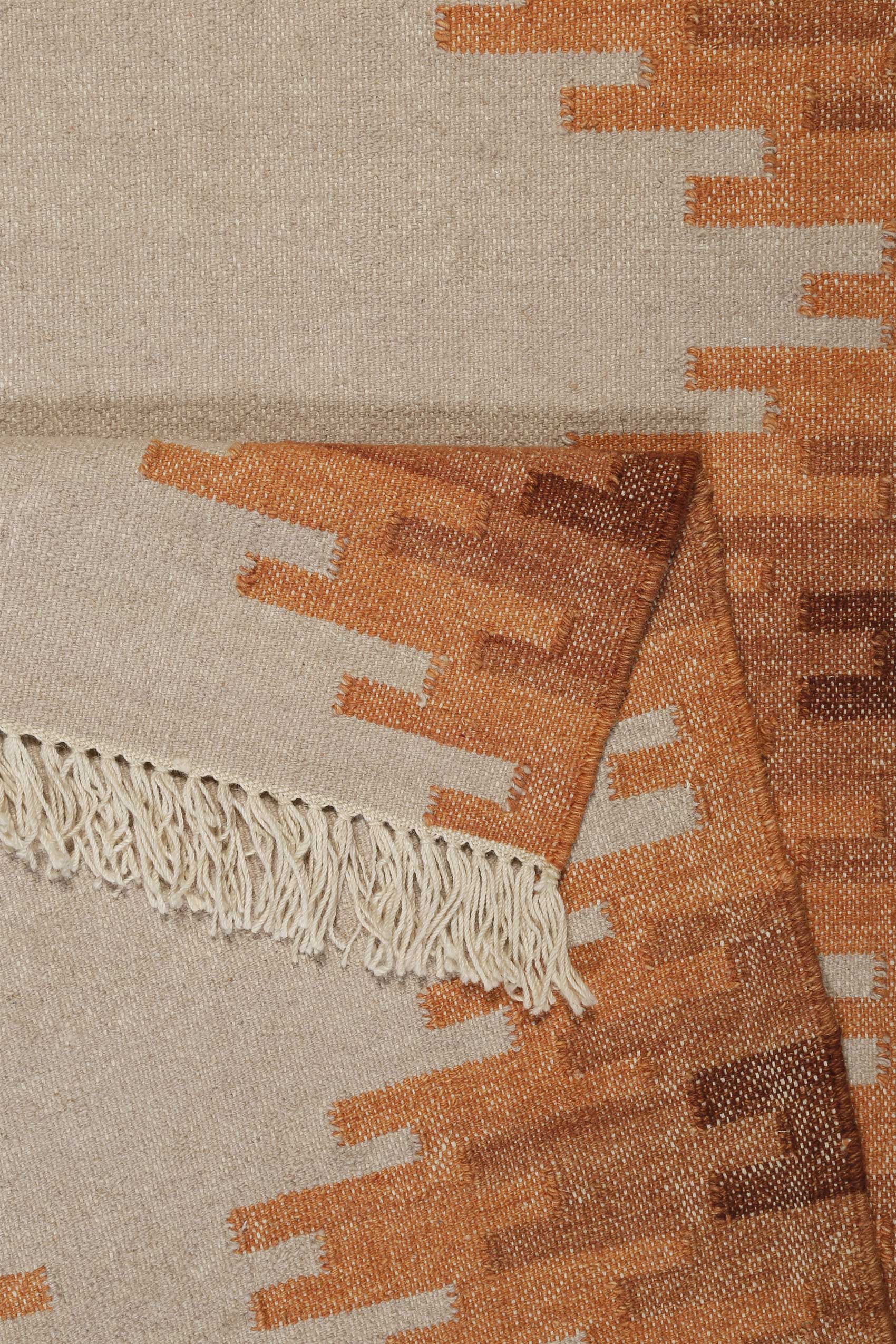 green-looop-kelim-teppich-belle-beige-terracotta-aus-wolle image 5