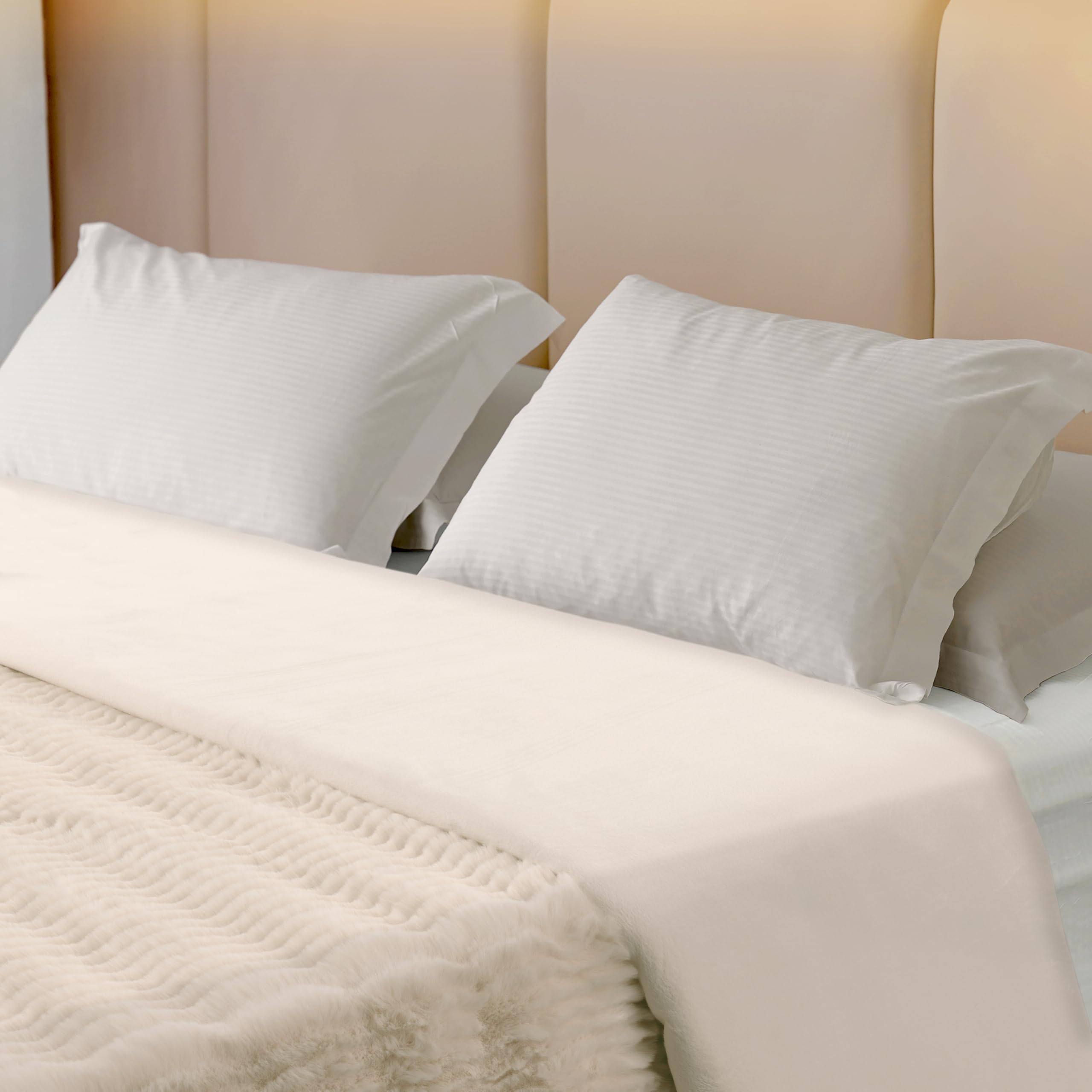 paco-home-kuscheldecke-wellenmuster-150x200cm-creme image 2