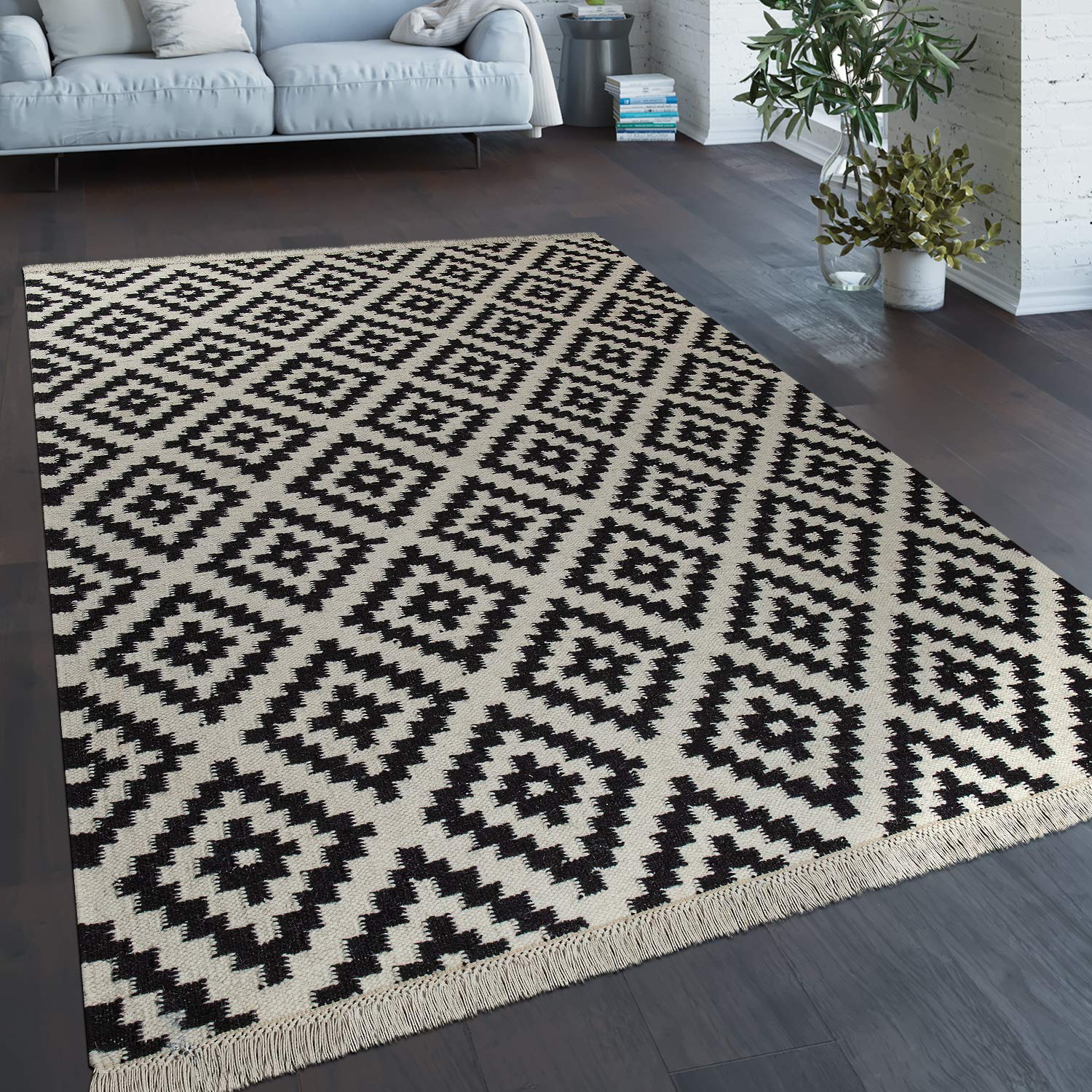 paco-home-skandi-kilim-teppich-60x110-cm-schwarz-wei-rauten-fransen-handgewebt image 1
