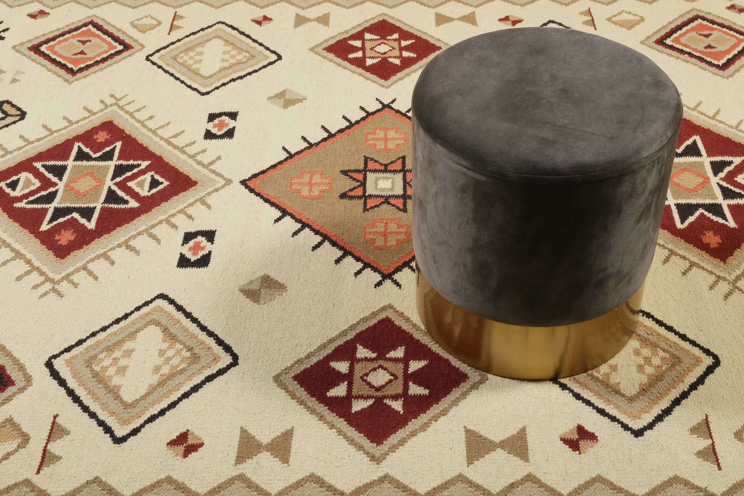 weconhome-green-looop-kelim-teppich-brionne-creme-beige-rot-handgewebte-wolle image 7