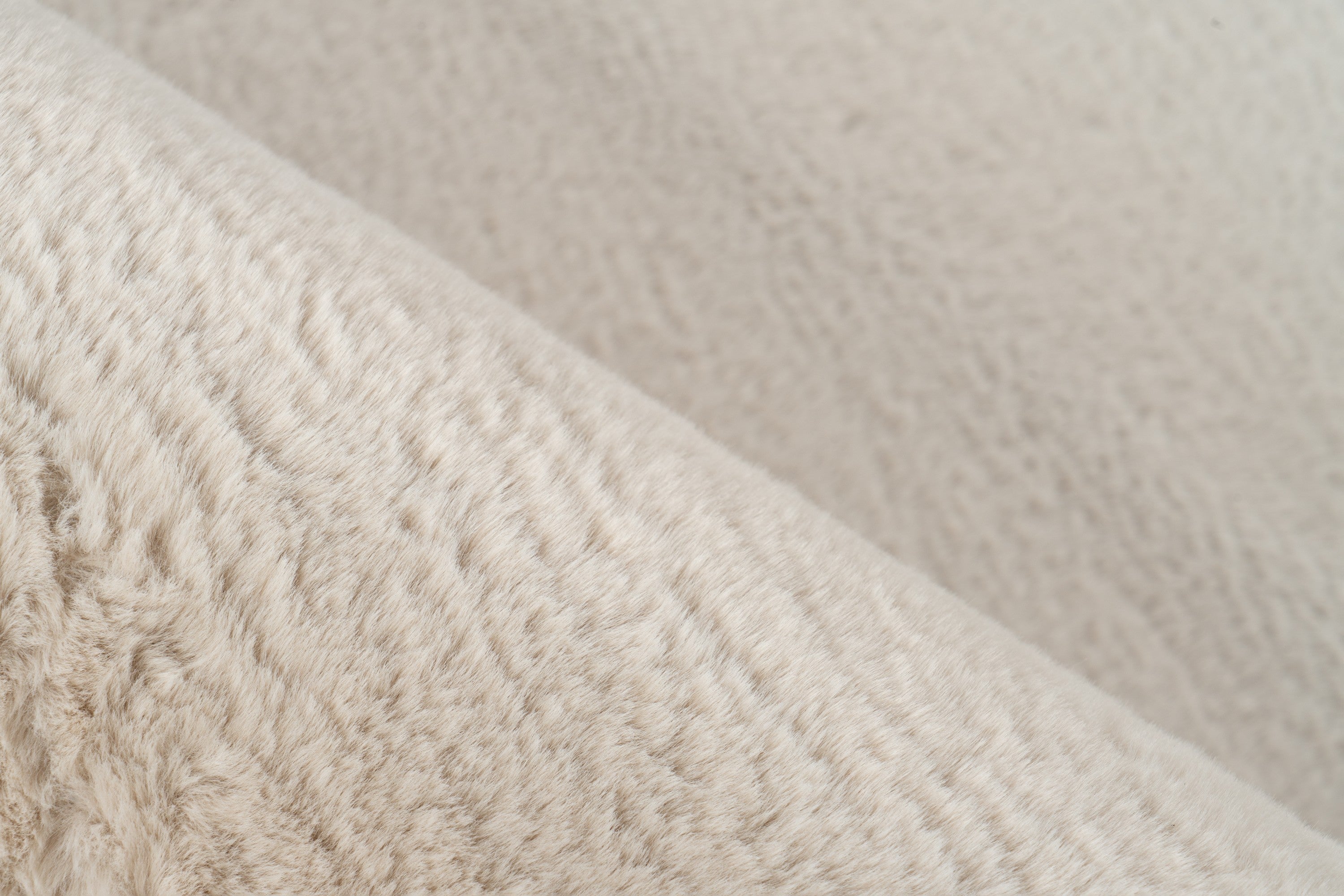 kayoom-concealed-125-kurzflorteppich-21-mm-florh-he-1700-g-m-polyester-creme-6-g image 4