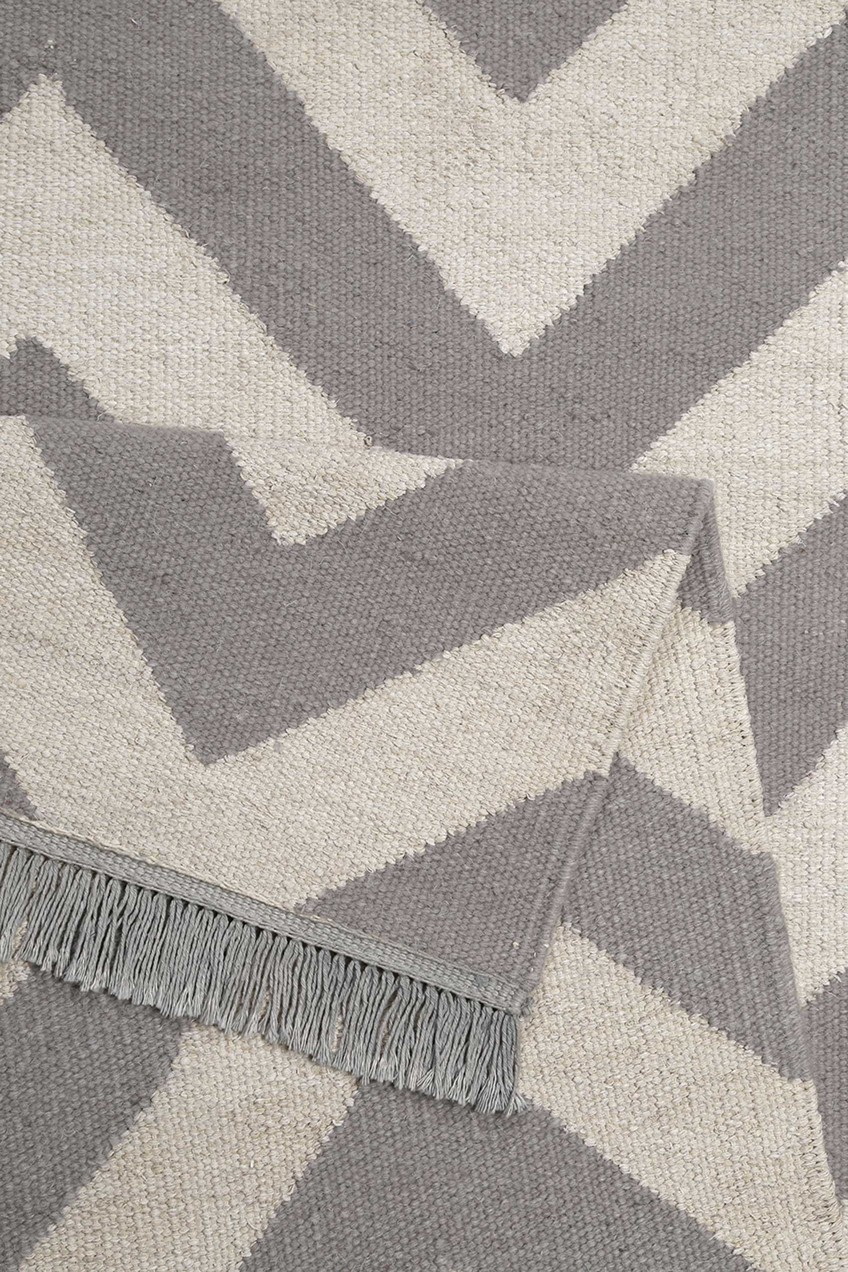 weconhome-zig-zag-kelim-teppich-grau-blau-naturfaser image 3