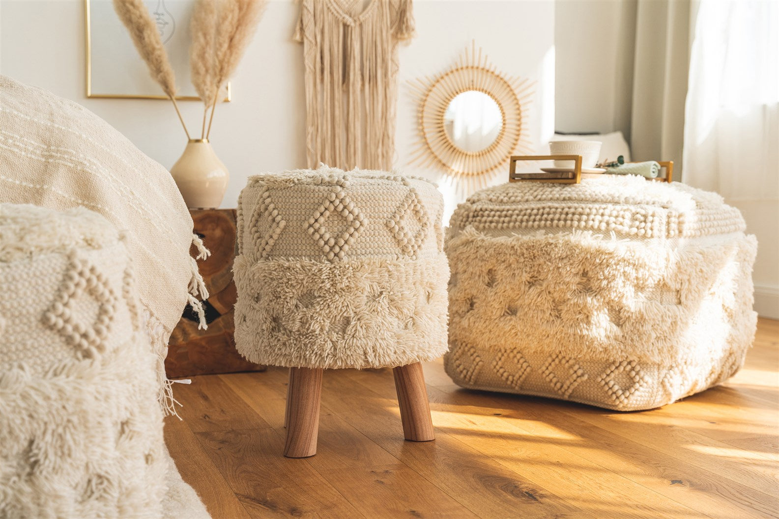 kayoom-hocker-bohist-125-sitzhocker-im-boho-stil-mit-fransen-und-quasten image 2