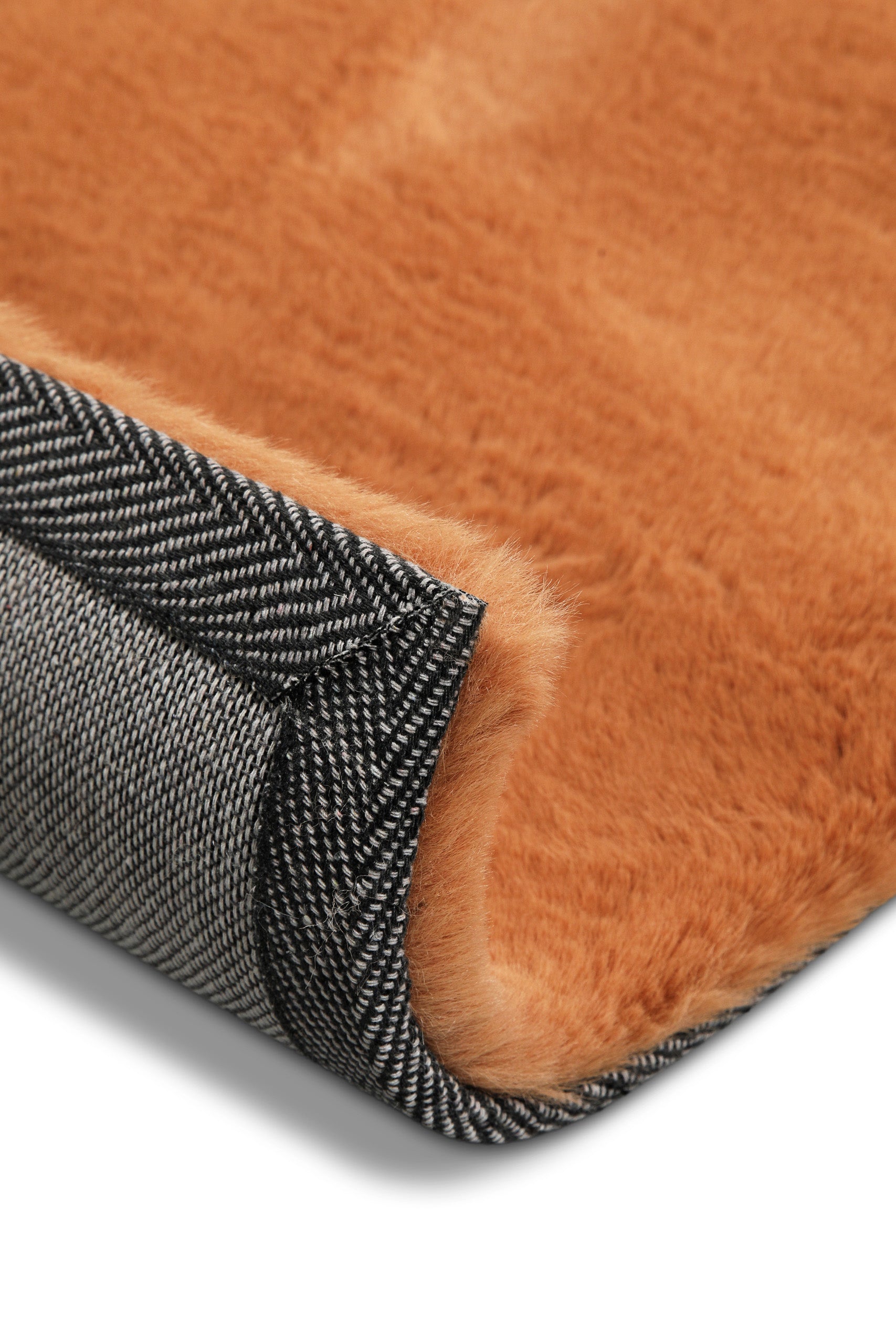 weconhome-basics-kunstfell-teppich-anna-terracotta-flauschig-weich-getuftet-100- image 7